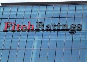 Fitch снизило прогноз